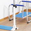 Trainingsraum mit modernen Geräten